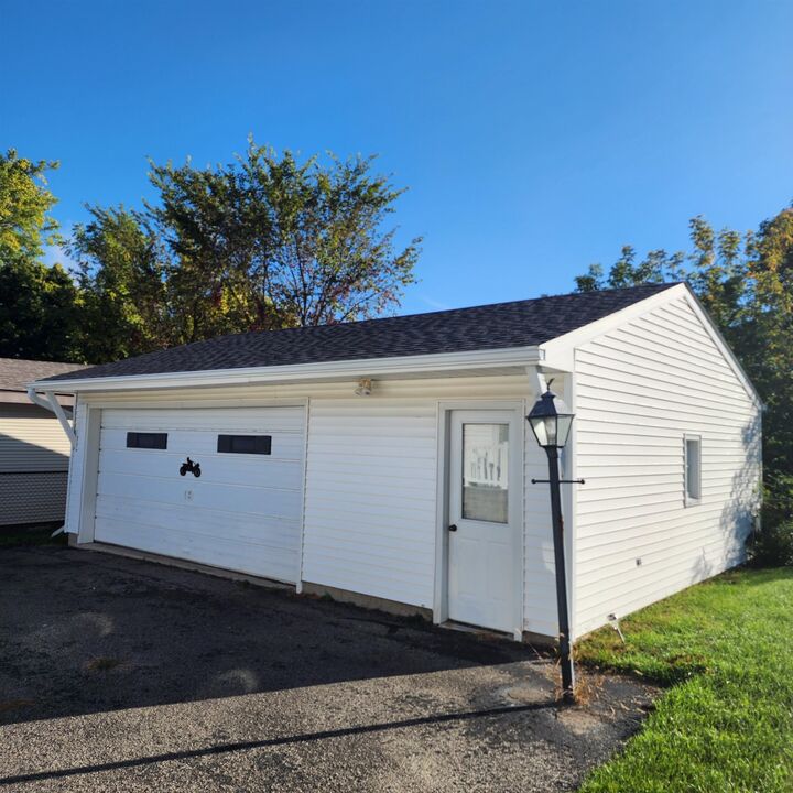 Property Photo:  1005 Maple Street  MI 48732 