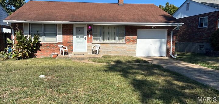 9213 Ranch Meadows Drive  St Louis MO 63136 photo