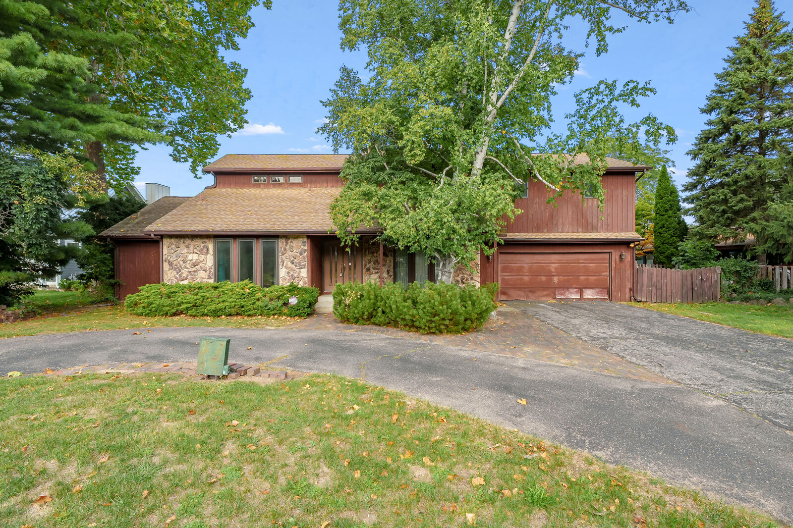 Property Photo: 1525 Moccasin Trail MI 49022