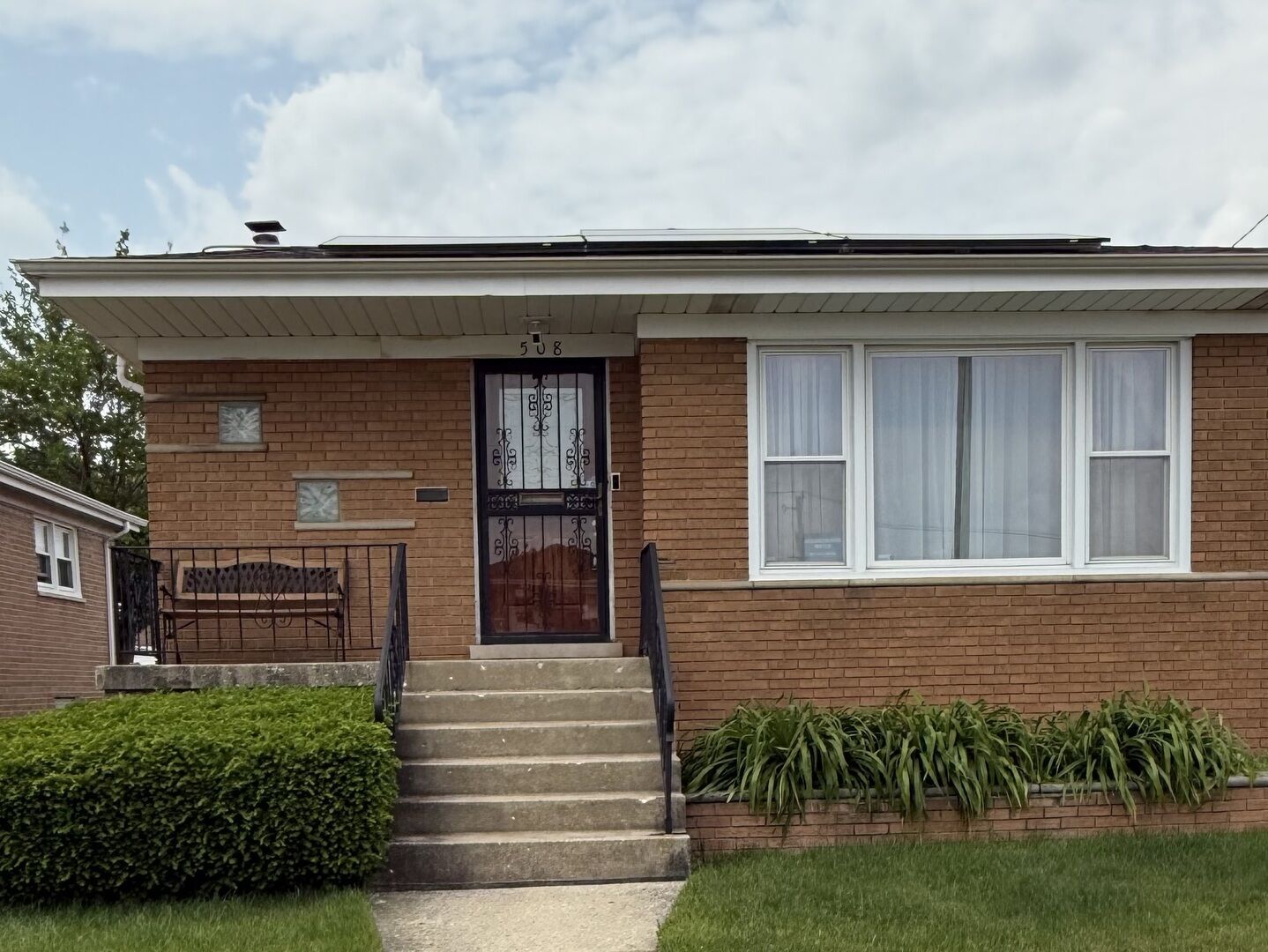 Property Photo: 508 Hoxie Avenue IL 60409