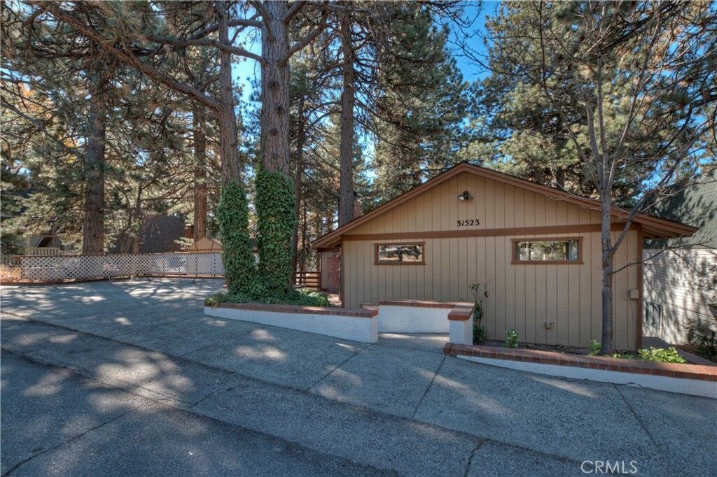 Property Photo:  31523 Pleasant Drive  CA 92382 