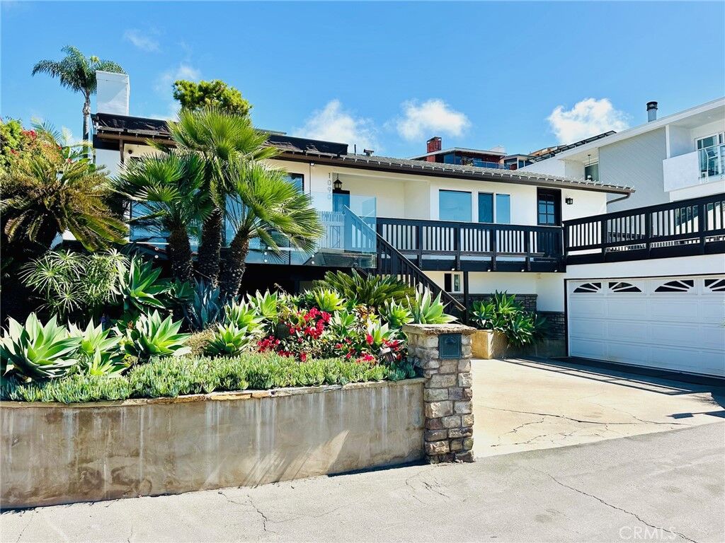 Property Photo: 1090 Baja CA 92651