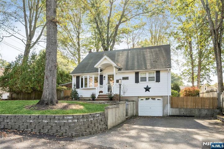 8 Ridge Place  Wayne NJ 07470 photo