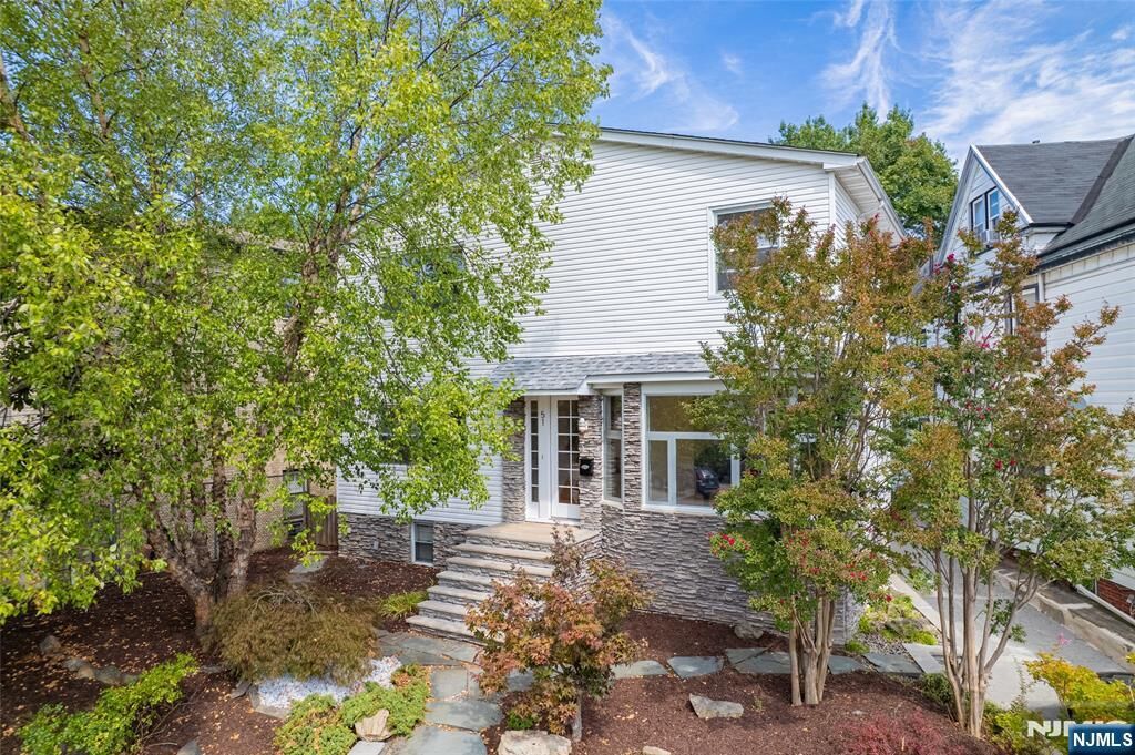 Property Photo:  51 48th Street  NJ 07002 