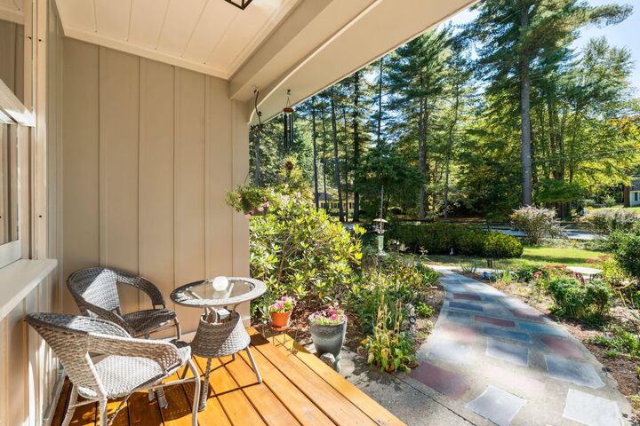 Property Photo: 3 Pinewood Drive NH 03031