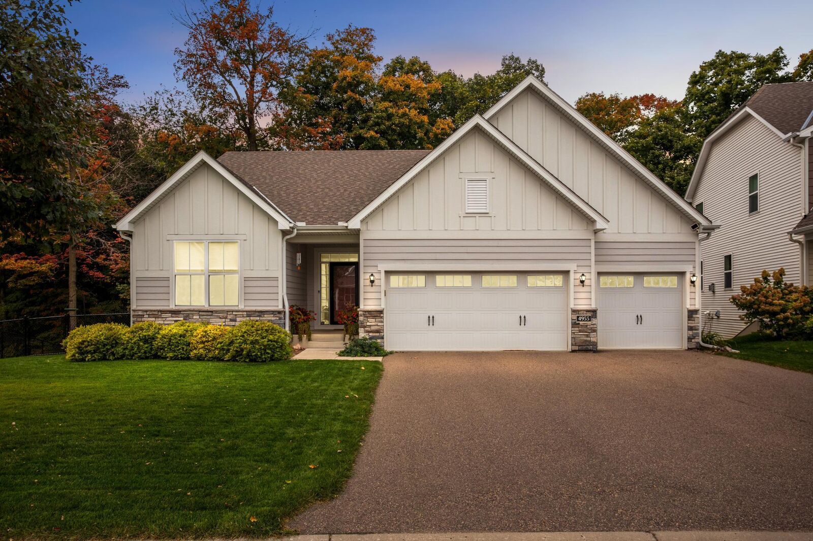 Property Photo:  4955 Grandview Avenue  MN 55364 