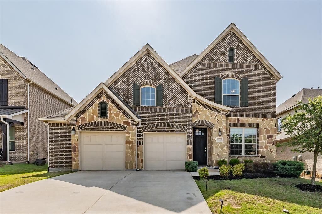 Property Photo:  3723 Birch Wood Court  TX 76226