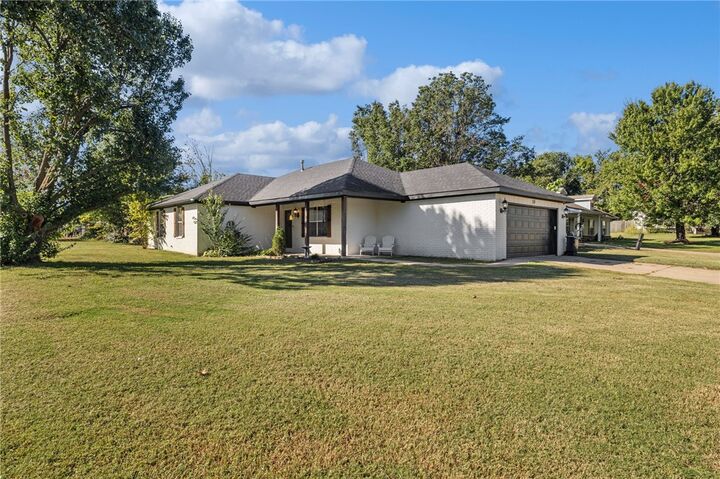 110 Cypress Street  Prairie Grove AR 72753 photo