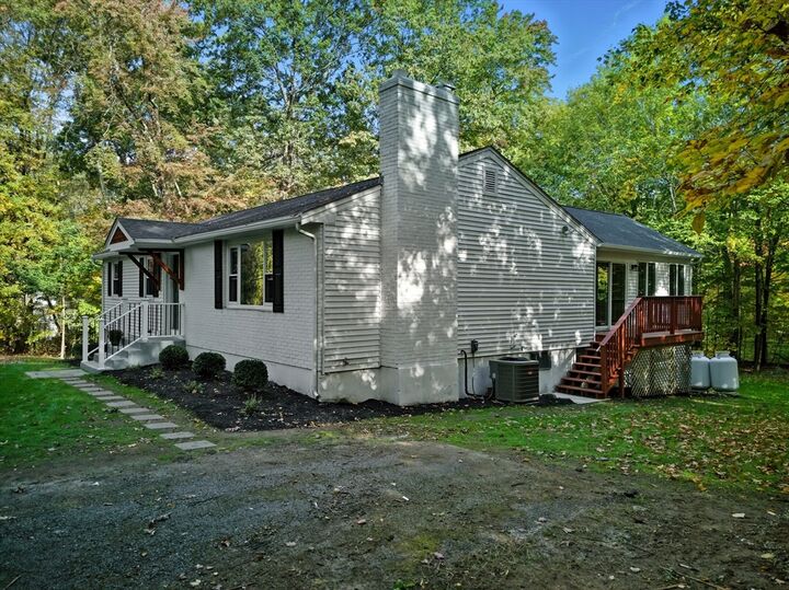 Property Photo: 207 Bigelow St MA 01752