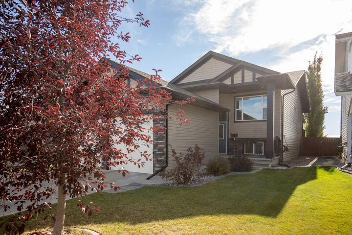 Property Photo:  42 Iron Wolf Court  AB T4L 0E8 