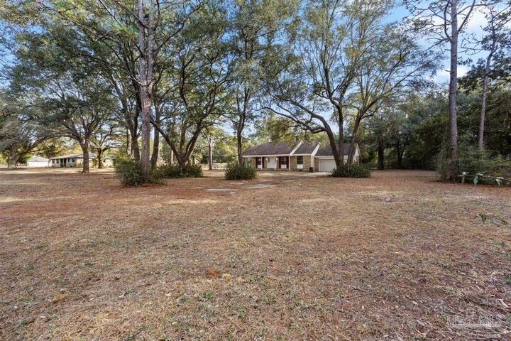 6127 Cherokee Dr  Milton FL 32570 photo