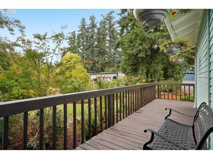 Property Photo:  16960 Denney Ct  OR 97035 