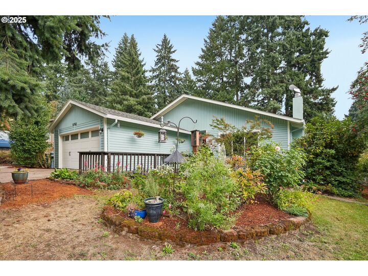 Property Photo:  16960 Denney Ct  OR 97035
