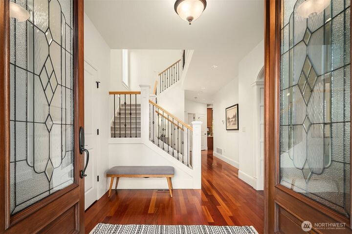 Property Photo:  5112  48th Avenue NE  WA 98105 