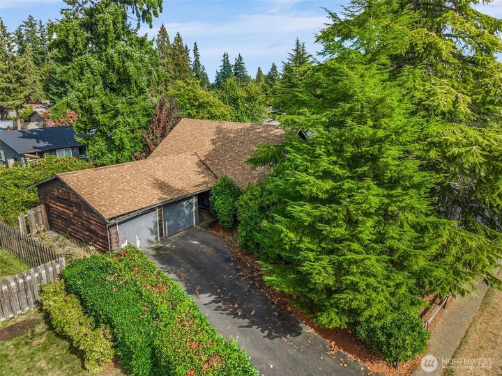 Property Photo:  5417  173rd Place SW  WA 98037