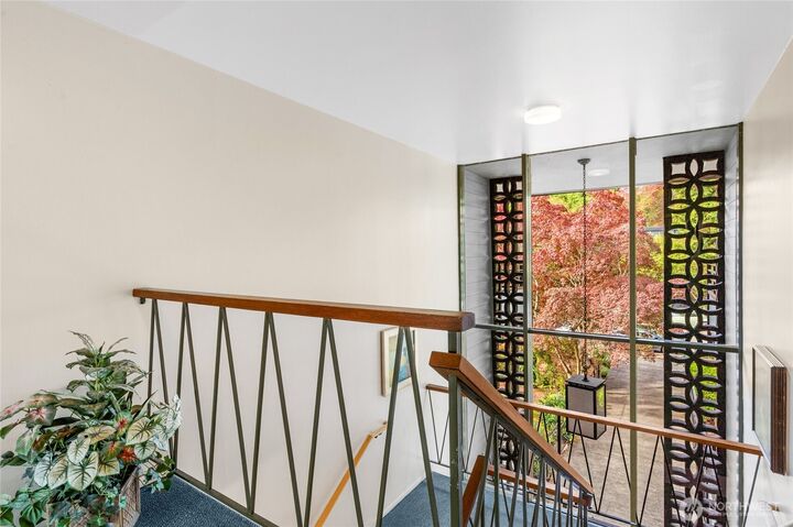 Property Photo:  1616  41st Avenue E 301  WA 98112 