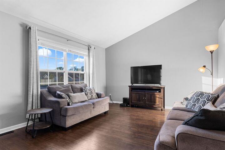 Property Photo:  853 Wynstone Way  IL 61072 