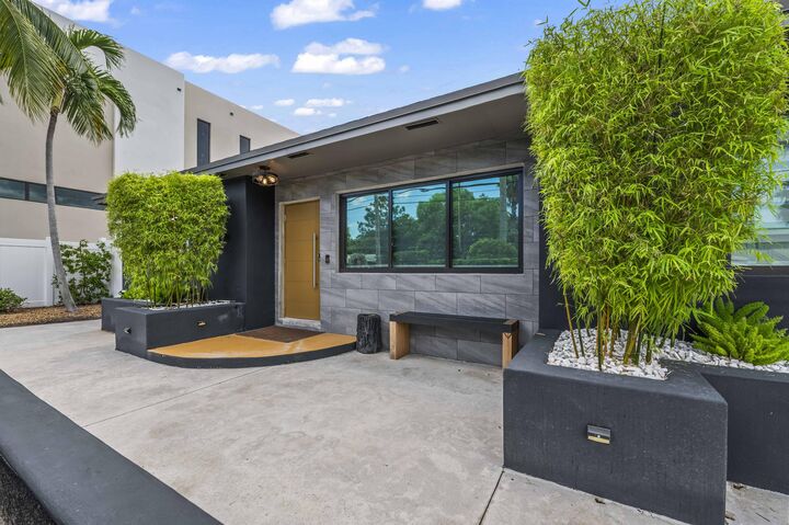 214 S Swinton Avenue  Delray Beach FL 33444 photo
