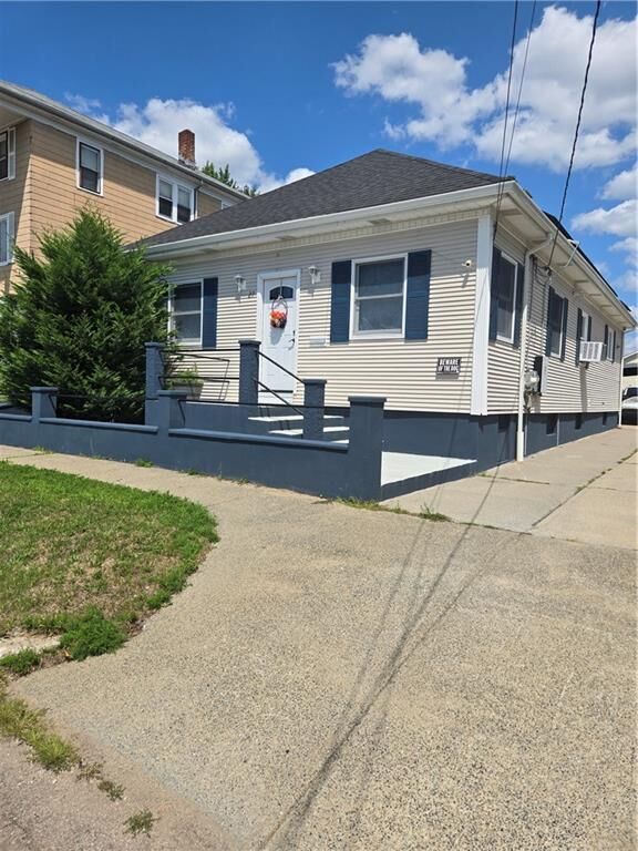 27 Stedman Street  Pawtucket RI 02860 photo