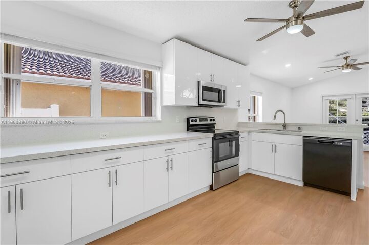Property Photo: 18270 NW 19th St FL 33029