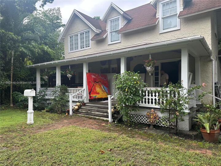 Property Photo: 6810 Maynada St FL 33146