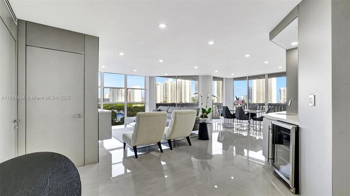 Property Photo: 1000 Island Blvd 1004 FL 33160