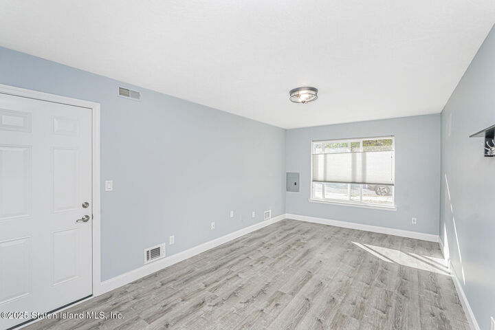 Property Photo: 729 Correll Avenue NY 10309