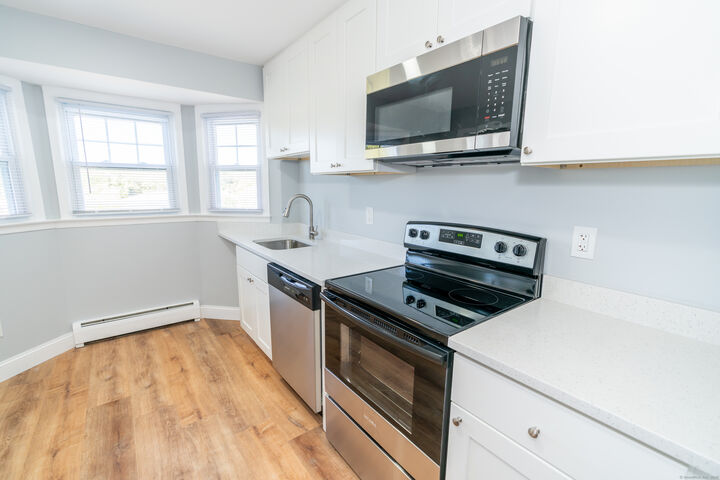 Property Photo:  695 Talcottville Road 9D  CT 06066 