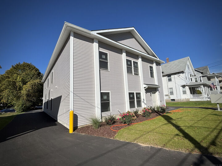 Property Photo:  775 Main Street 1  CT 06790 