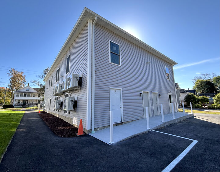 Property Photo:  775 Main Street 3  CT 06790 