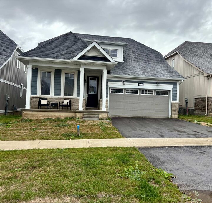 Property Photo: 19 Oakmont Drive ON K0H 1G0
