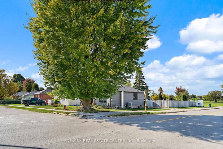 Photo de la propriété: 351 Peel Street ON L7J 1M9