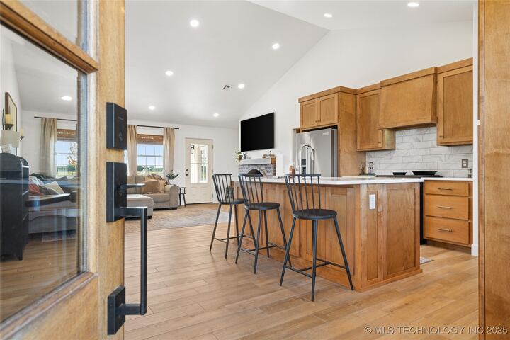 Property Photo: 10585 N 20th Street OK 74467