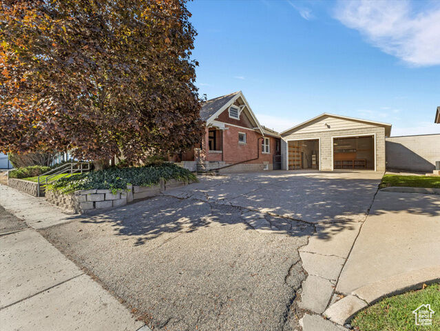 Property Photo:  4320 S Commerce Dr  UT 84107 