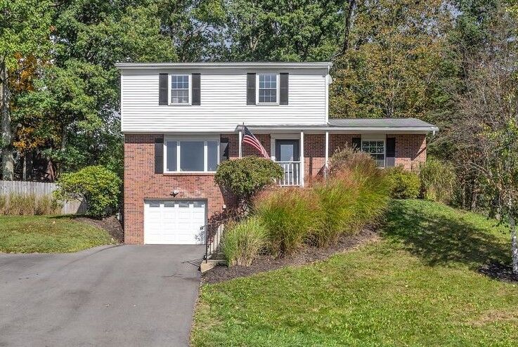 Property Photo:  659 Huntington Dr  PA 16066 