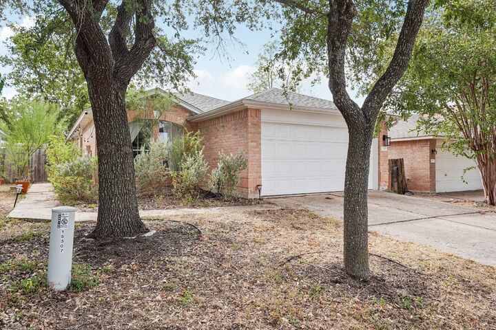 Property Photo: 15307 Sweet Caddies Drive TX 78660