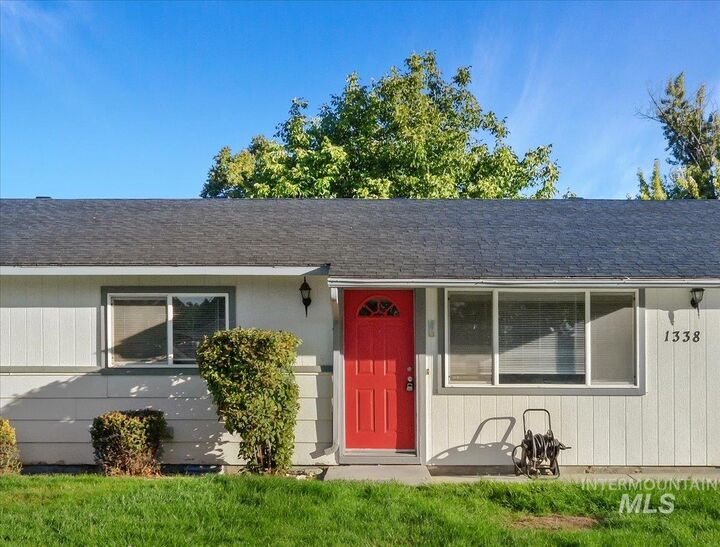Property Photo: 1338 W Carlton Ave ID 83642