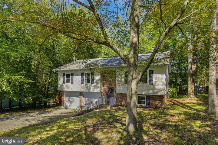Property Photo: 1703 Sherwood VA 22405
