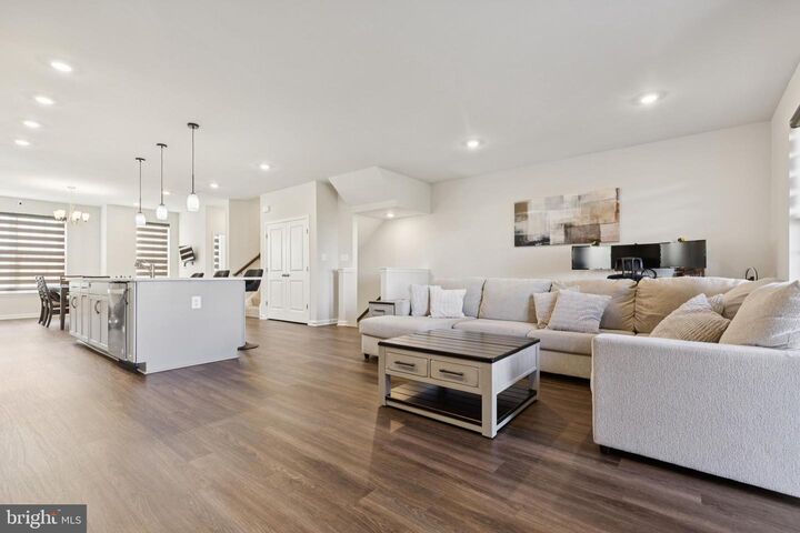 Property Photo:  1636 Field Sparrow Terrace NE  VA 20176 