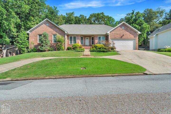 Property Photo: 206 Windover AR 72401