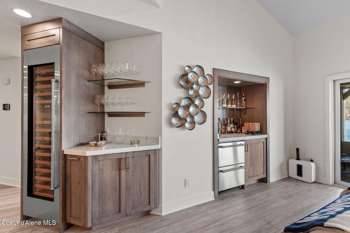 Property Photo:  4549 S Arrow Point Dr #303  ID 83833 