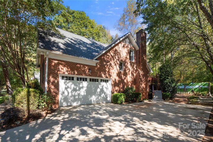 Property Photo:  1386 Timberlane Terrace  NC 28115 