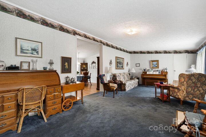 Property Photo: 225 Kirk Way NC 28715