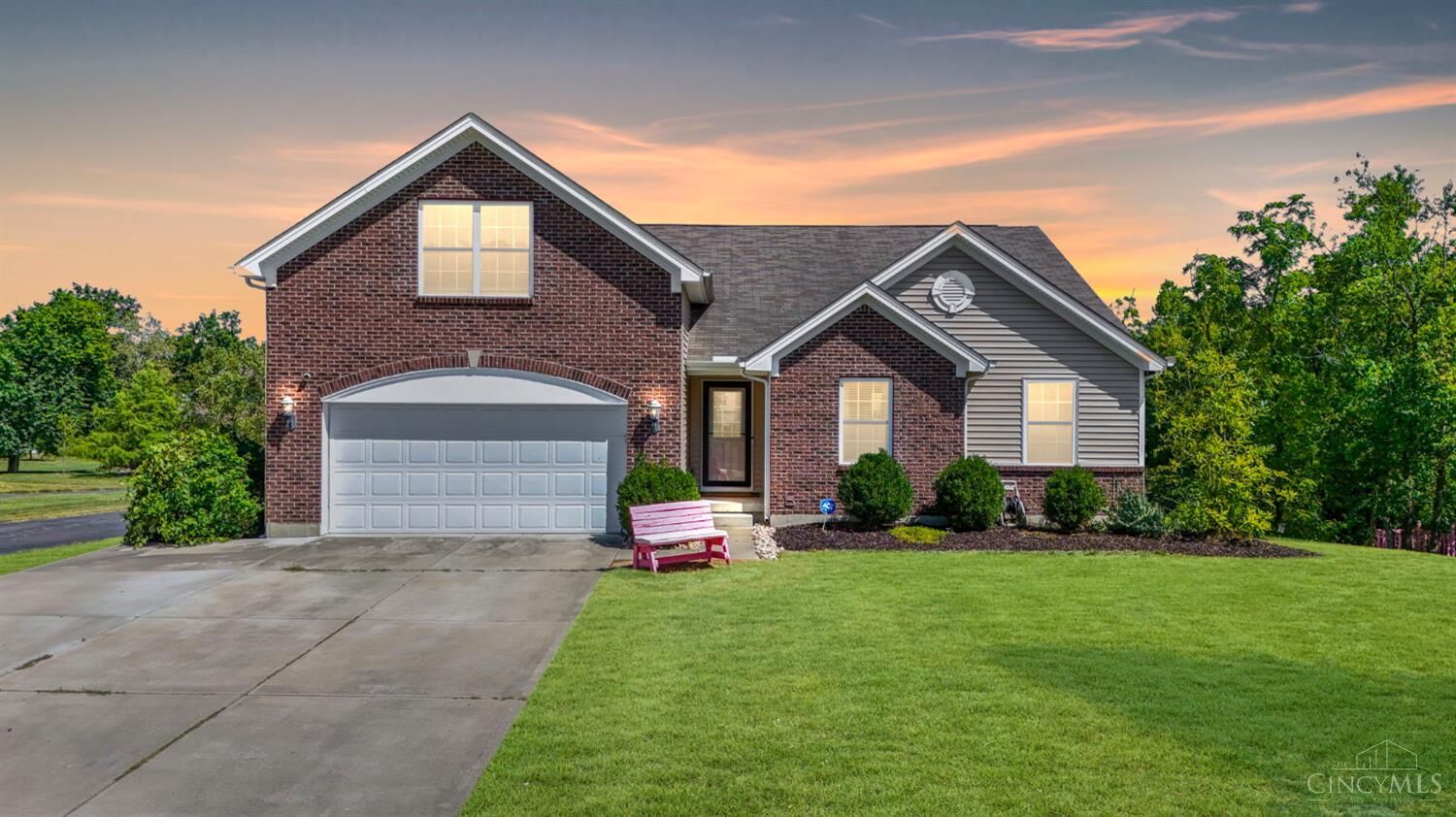 Property Photo:  404 Brookhurst Drive  OH 45050 