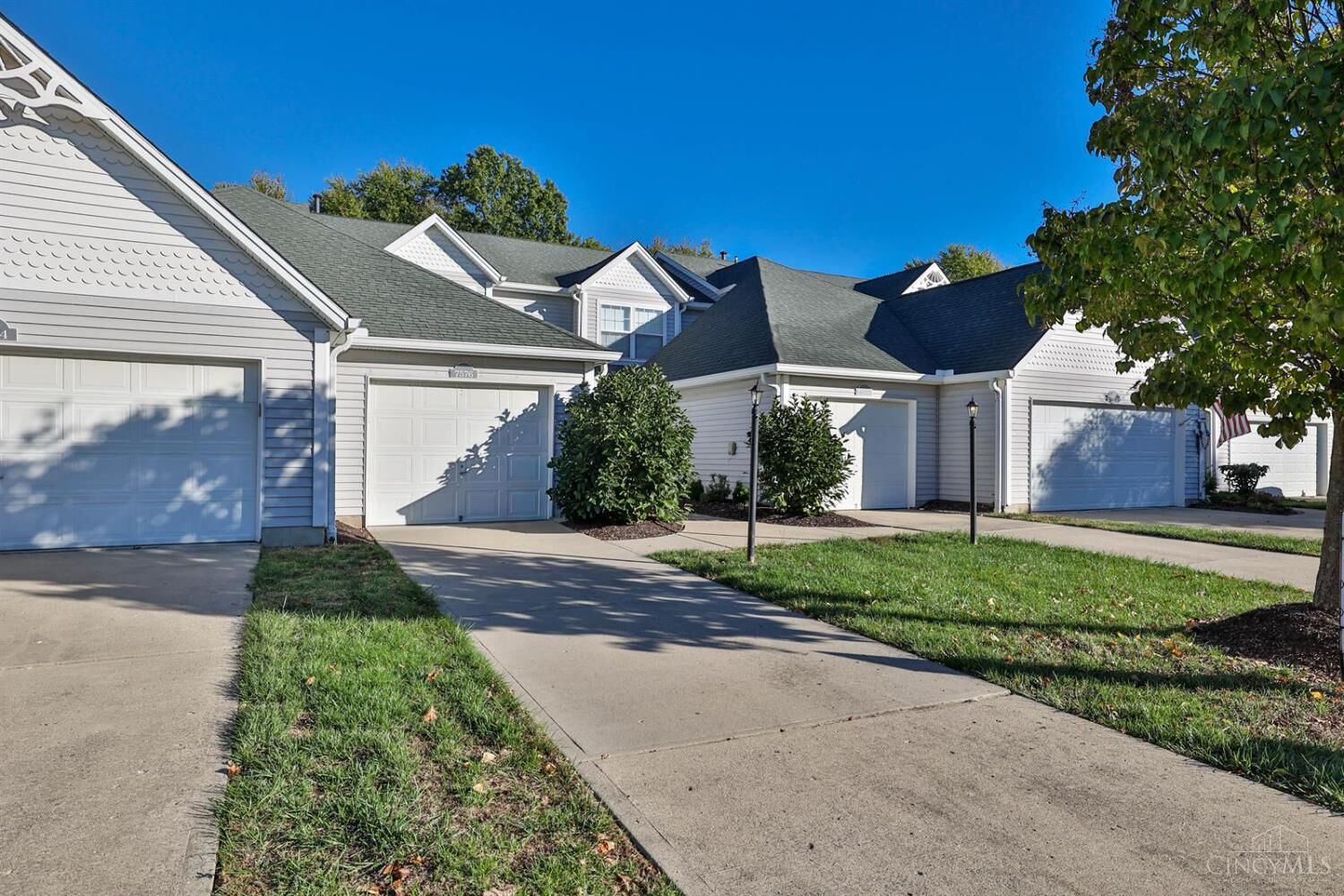 Property Photo: 7576 Lake Pointe OH 45039