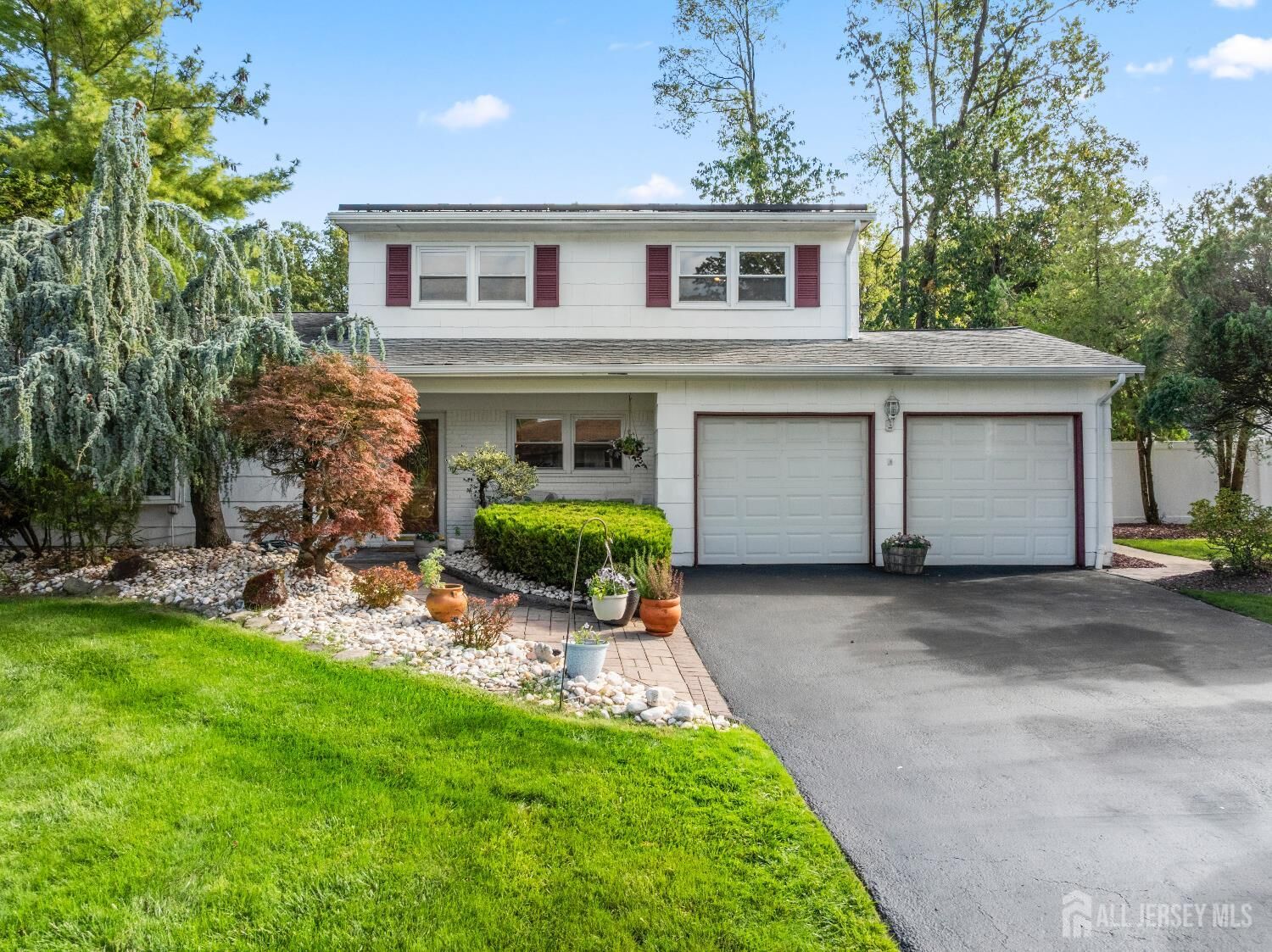 Property Photo:  12 Dunston Drive  NJ 08816 