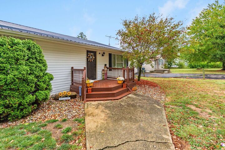 Property Photo: 2280 Smeltzer Road OH 43302
