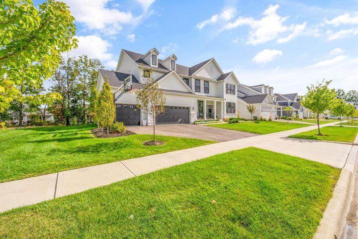 Property Photo: 8160 Smiths Circle OH 43065