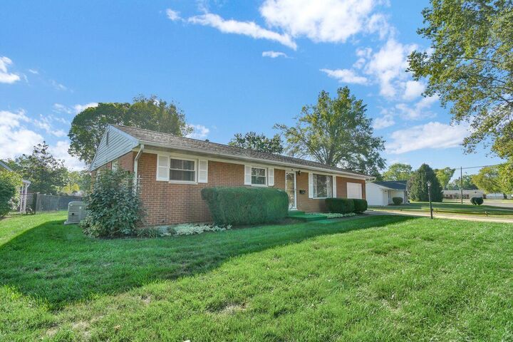 Property Photo:  596 Velma Avenue  OH 43055 