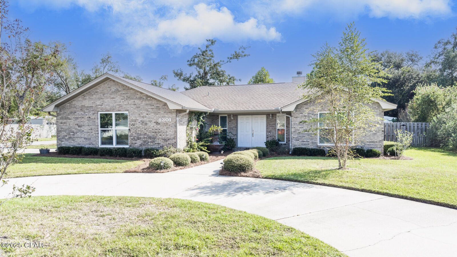Property Photo: 1301 New Hampshire Avenue FL 32444